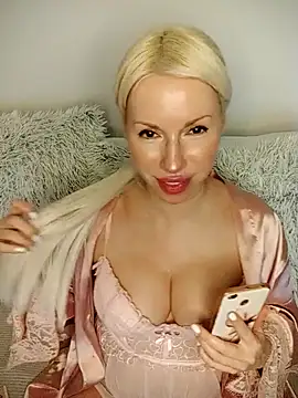 Mazlik27 লাইভ XXX চ্যাট