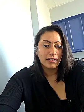 Ellamayi লাইভ XXX চ্যাট