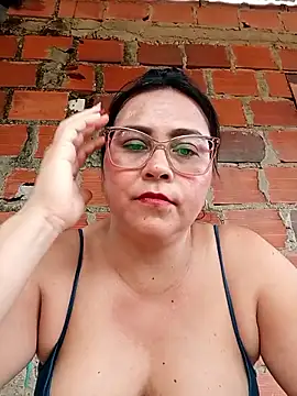 Czat XXX na żywo – Dirty-Momm-Divorced-Hot