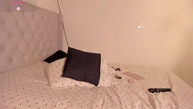 kristal_benet: απευθείας συνομιλία ΧΧΧ