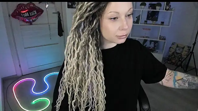 HoneySallyMoore 现场XXX聊天