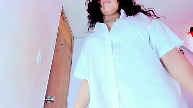 Emily_Coper18 – Live XXX-chat