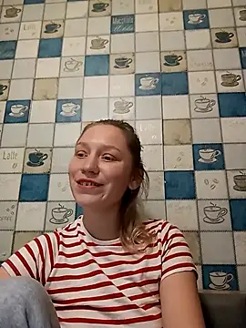 Anna_wey Adlı Modelin Canlı XXX Sohbeti