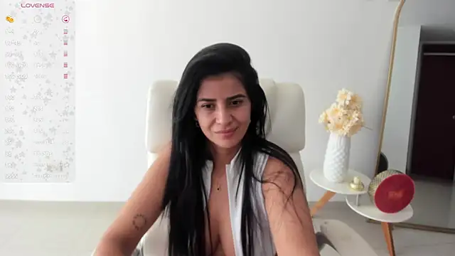 renata_t_'s Live XXX Chat