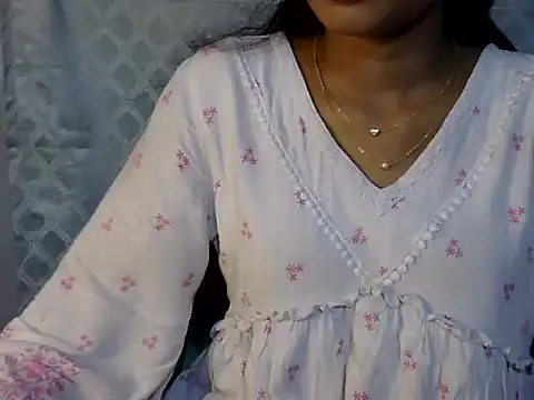 Shab_M Adlı Modelin Canlı XXX Sohbeti