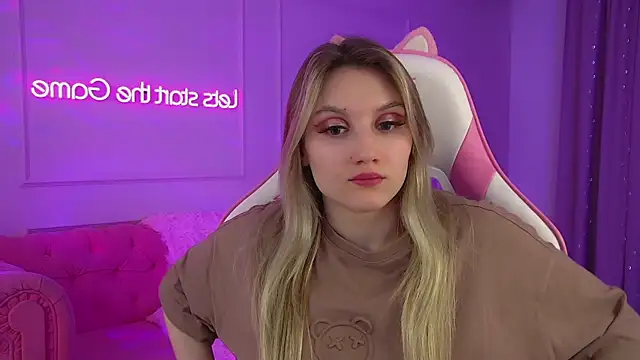 Chat +18 de StacyEvances ao vivo