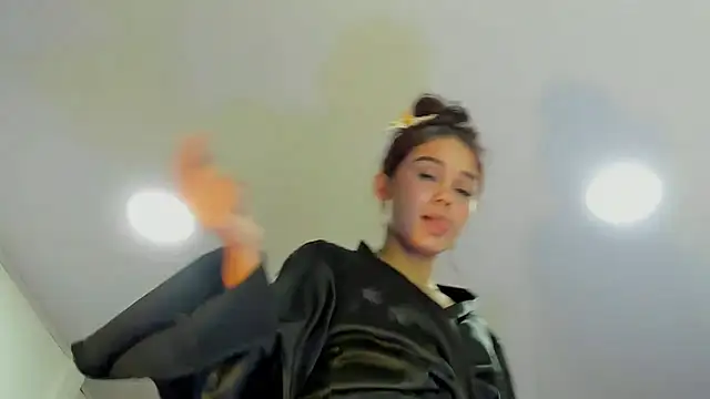 MarianaManzur: онлайн-секс-чат