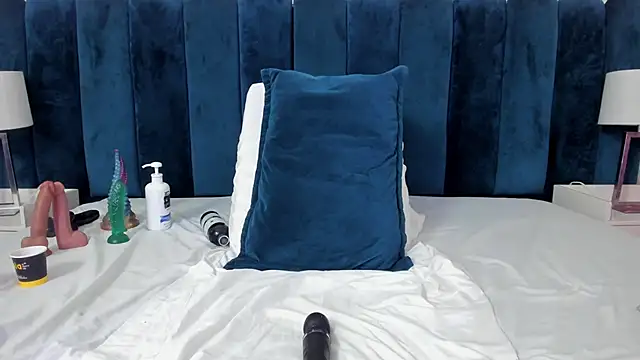 XXX chat uživo modela marianaaguii