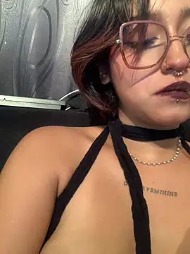 LilithMonette Adlı Modelin Canlı XXX Sohbeti