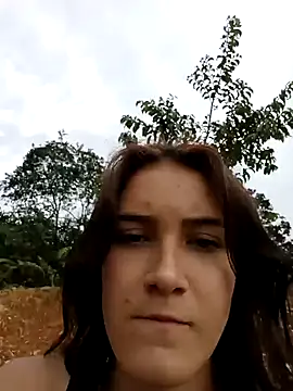 laura_arias018: απευθείας συνομιλία ΧΧΧ