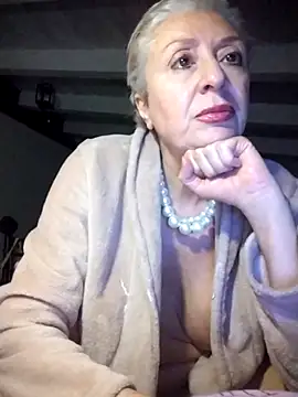 Živý XXX chat divinaerotica