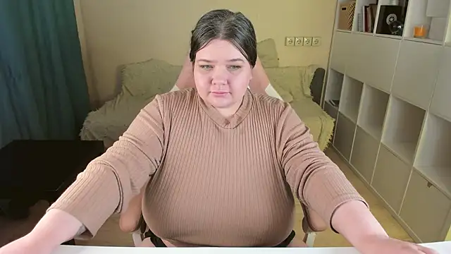 PlumPie Show in webcam