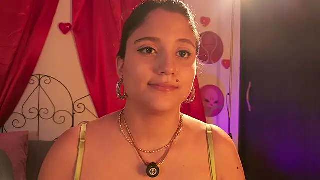 Avelyne's Live XXX Chat