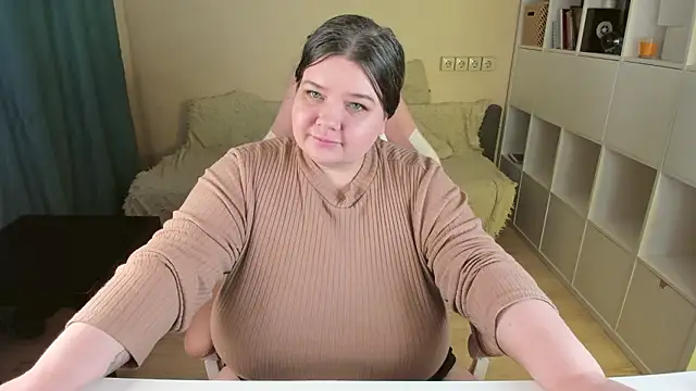 PlumPie's Live XXX Chat