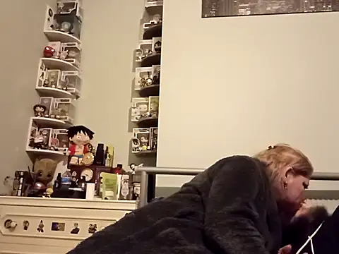 Pokazy przed kamerką – Sofialovee69