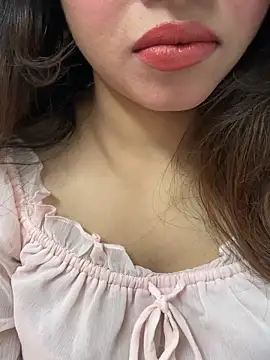 riya_sharma11 Show in webcam