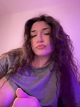 ScarletBloom_ Pertunjukan Webcam