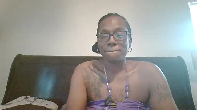 SweetParadise00 Show in webcam