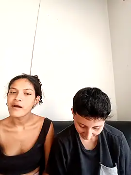 Czat XXX na żywo – Mei_and_Gaby