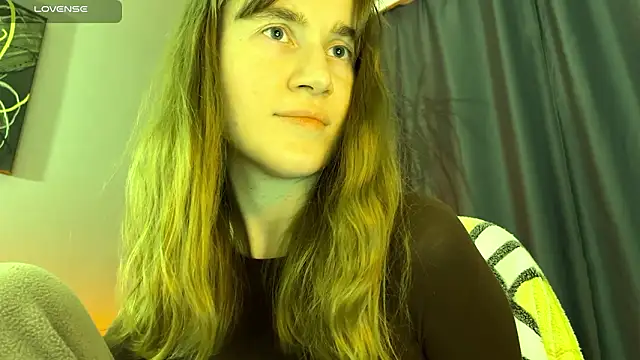 Kleya257 Adlı Modelin Canlı XXX Sohbeti