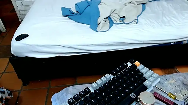 Chat +18 de valeriaswang_Lucas ao vivo