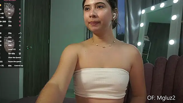 Czat XXX na żywo – Megancute2_