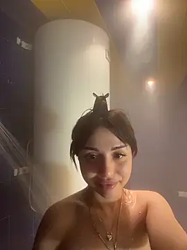 Chat XXX Live SilkyMira