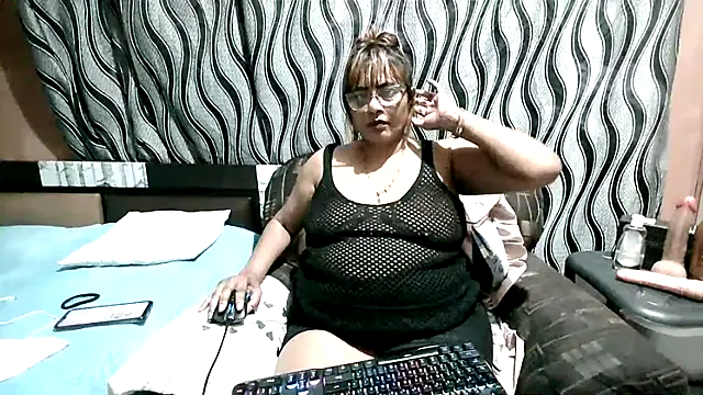 IndianSeducerXXXn Live XXX chat