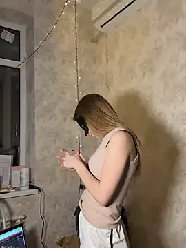 Chat +18 de Your_Emilyy ao vivo