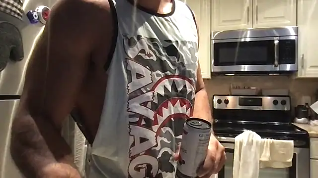 Pokazy przed kamerką – BigGuyMuscle