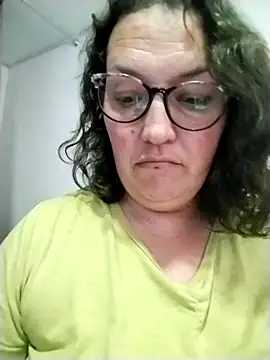 _Saraqueen Chat XXX in diretta