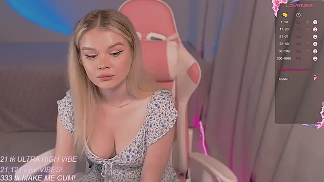 VeronaAuran Live XXX chat