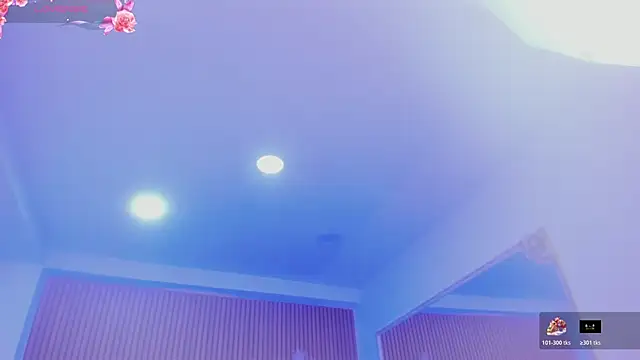 SelenaStonne 即時 XXX 聊天