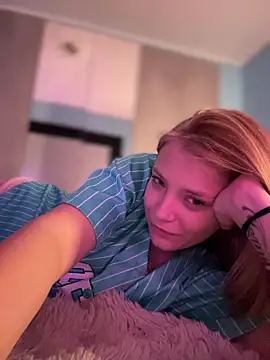 AnastasiaAniess' Live XXX Chat