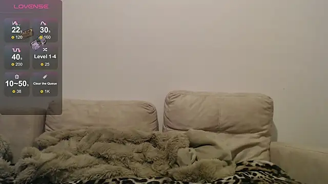 Chat +18 de TiffanyPeretz ao vivo