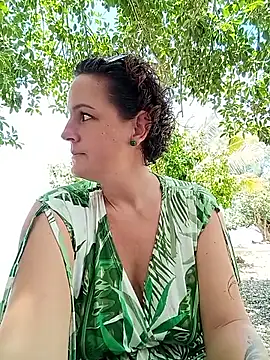 Chat XXX en directo de emiliemilf