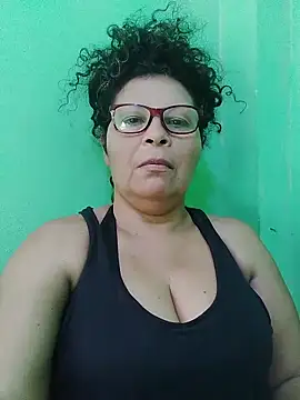 Amarantha25: онлайн-секс-чат