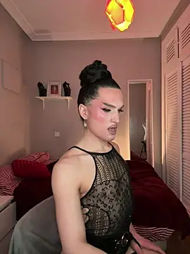 Crystal_________ live XXX chat