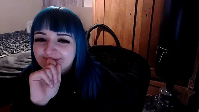 beauty-of-pain Show in webcam