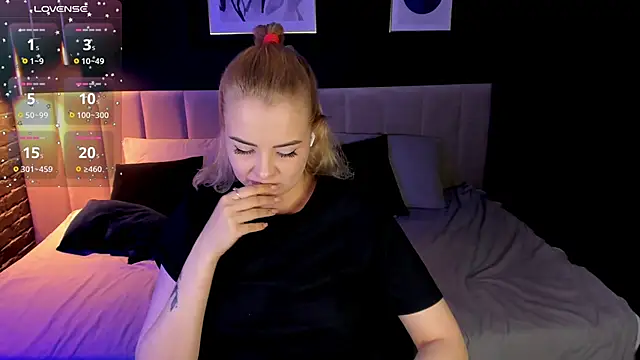 StephanieSweety Chat XXX in diretta