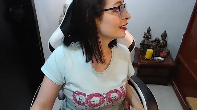 AnasstaciaEvans' Live XXX Chat