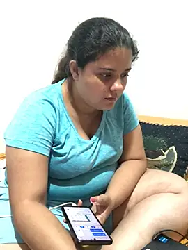 luisahot_9727 现场XXX聊天