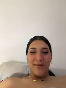 IsabellaJoness_ Chat XXX in diretta