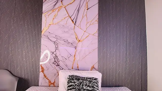 Pokazy przed kamerką – big_tits_in_your_face