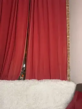 MyKittySayMeow Pertunjukan Webcam