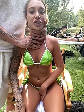 italianPassion: διαδικτυακό σόου στην κάμερα