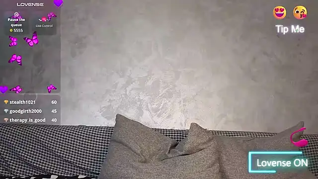 Alessy1 Adlı Modelin Canlı XXX Sohbeti