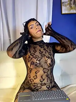 NovaFoxx's Live XXX Chat