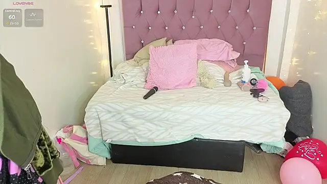 Chat +18 de lizha_milf ao vivo