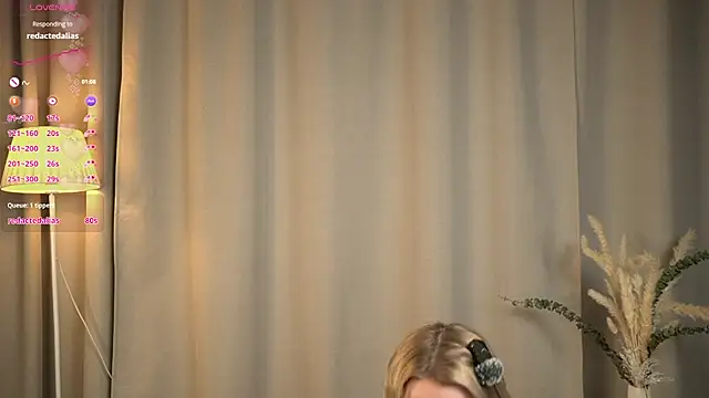 Chat +18 de DianeHonnette ao vivo